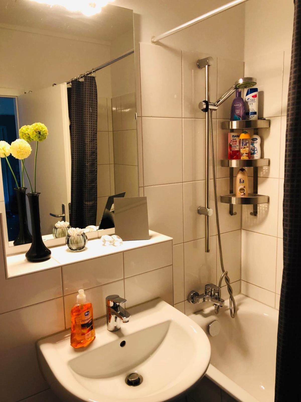 Homely Near Exhibition Center Apartment